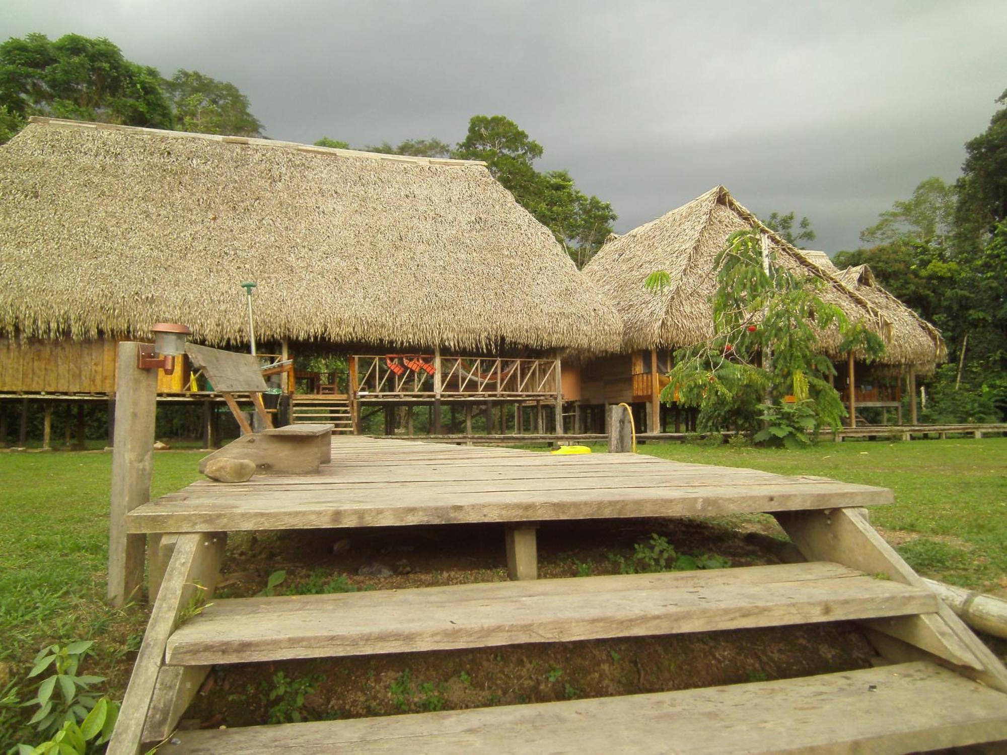 Aguas Negras River Lodge Puerto Montufar Exterior foto